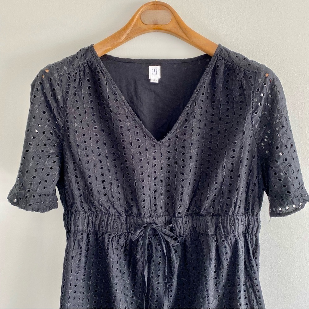 Gap Maternity Black Ruffle Eyelet Dress Size Medium - Picture 3 of 6